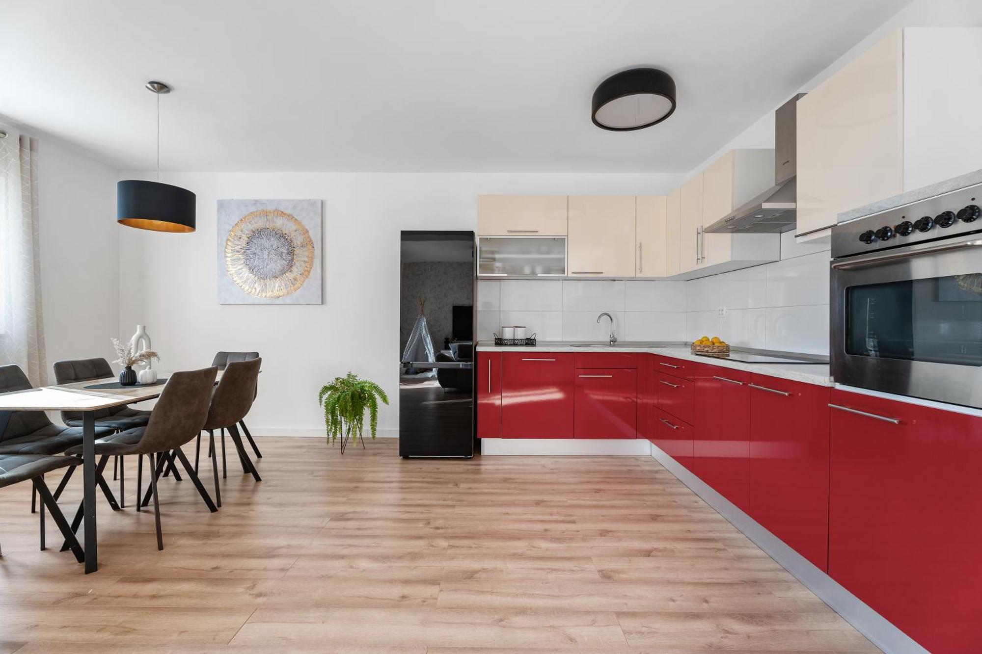 Apartments Bakota Омиш Экстерьер фото