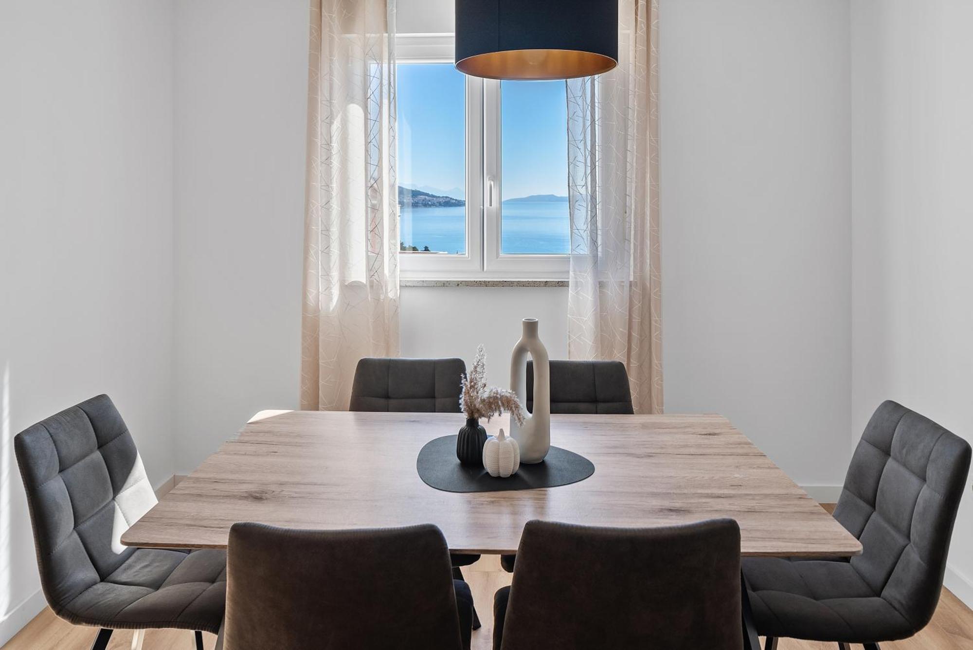 Apartments Bakota Омиш Экстерьер фото